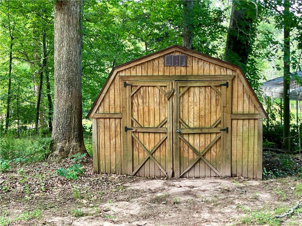 318 Hillandale Road Liberty, SC 29657 - Photo 36 of 48 Outbuilding