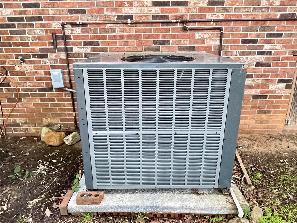 318 Hillandale Road Liberty, SC 29657 - Photo 41 of 48 HVAC