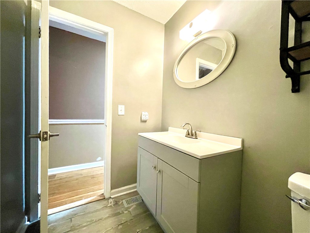 318 Hillandale Road Liberty, SC 29657 - Photo 10 of 48 Downstairs Bath