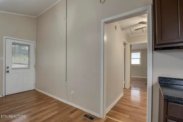 $180,000 | 420 Front Avenue North, Rockwood, TN 37854