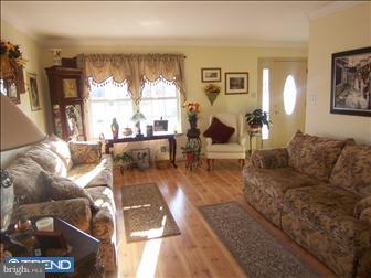 107 Cornflower Road Trenton, NJ 08620 - Photo 3 of 6 Living Room