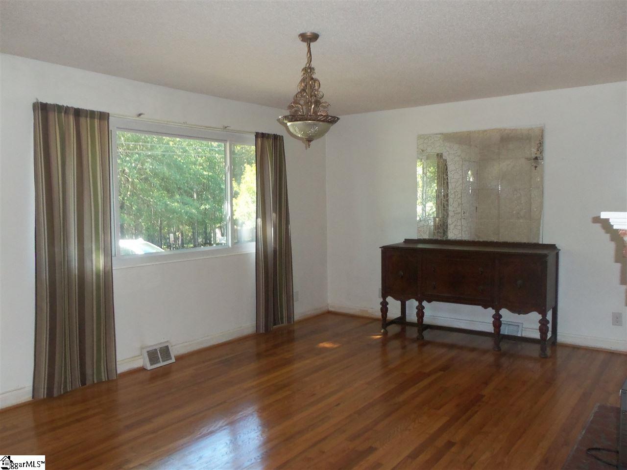 6 Midway Road Greenville, SC 29605 - Photo 2 of 25 Gallery Image 2