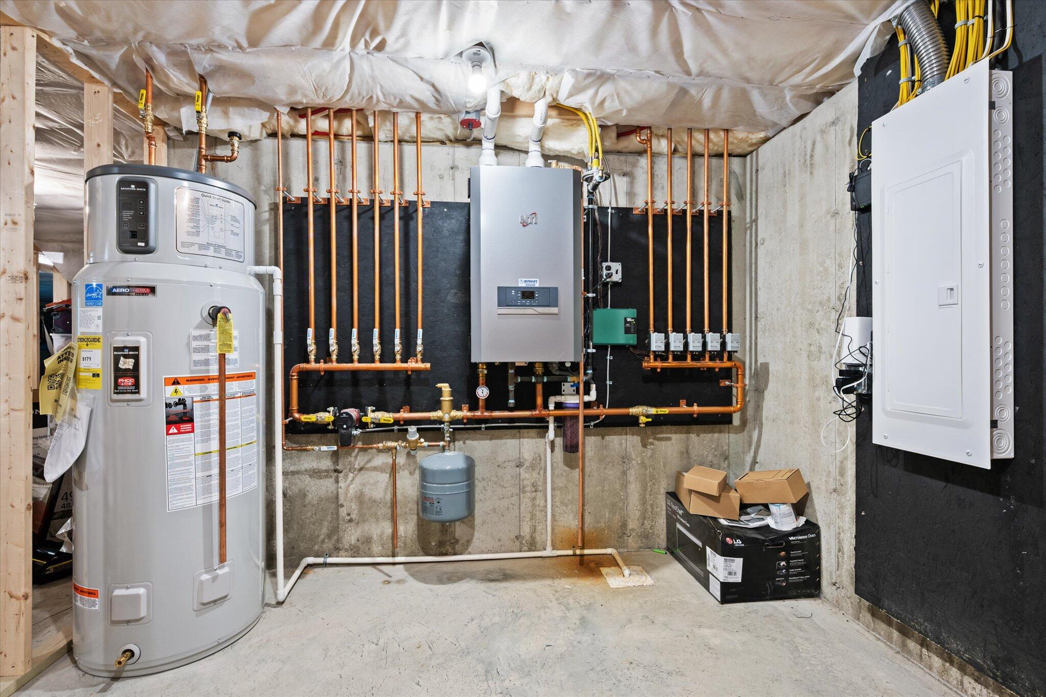 365 Walden Parke Way Bangor, ME 04401 - Photo 44 of 59 Basement- neat, clean utility room