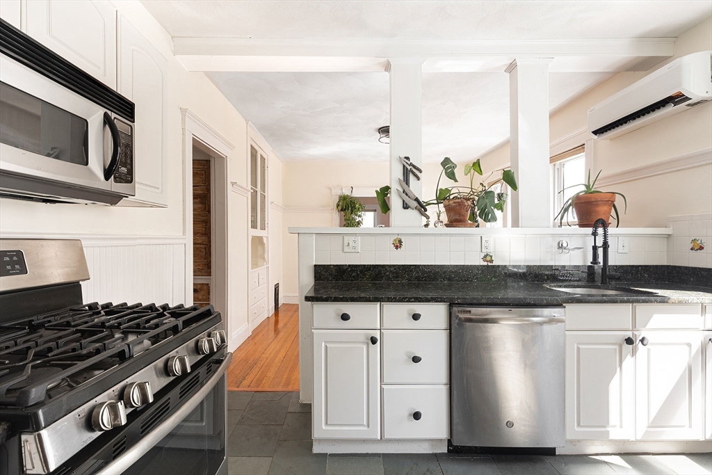 25 Child Street, Unit 2 Boston, MA 02130 - Photo 2 of 20 Gallery Image 2
