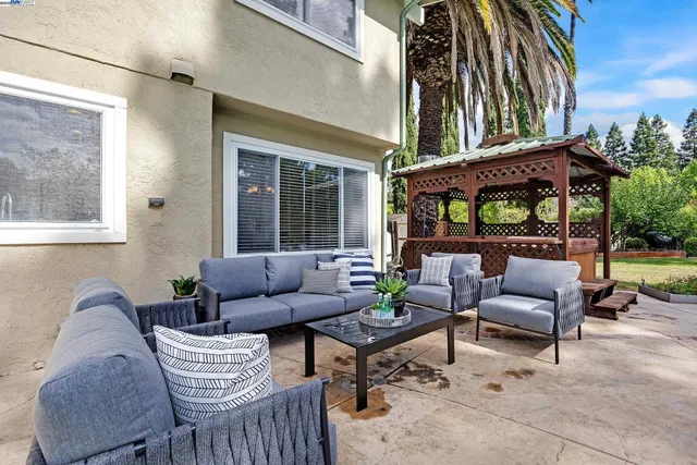 $1,749,999 | 651 Derbyshire Place, Danville, CA 94526