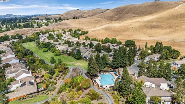 $1,749,999 | 651 Derbyshire Place, Danville, CA 94526