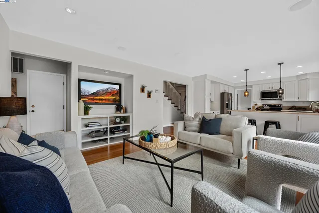 $1,749,999 | 651 Derbyshire Place, Danville, CA 94526