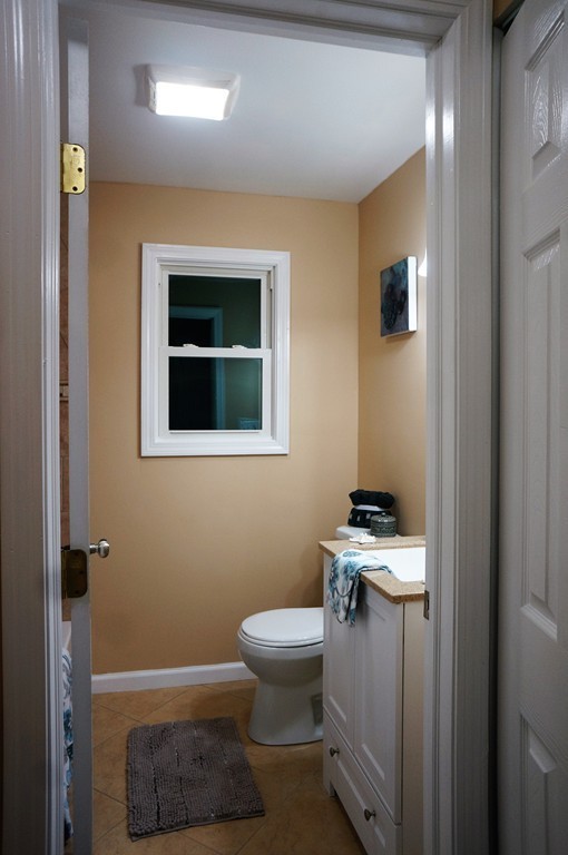 219 Pheland Street Springfield, MA 01109 - Photo 8 of 14 Gallery Image 8