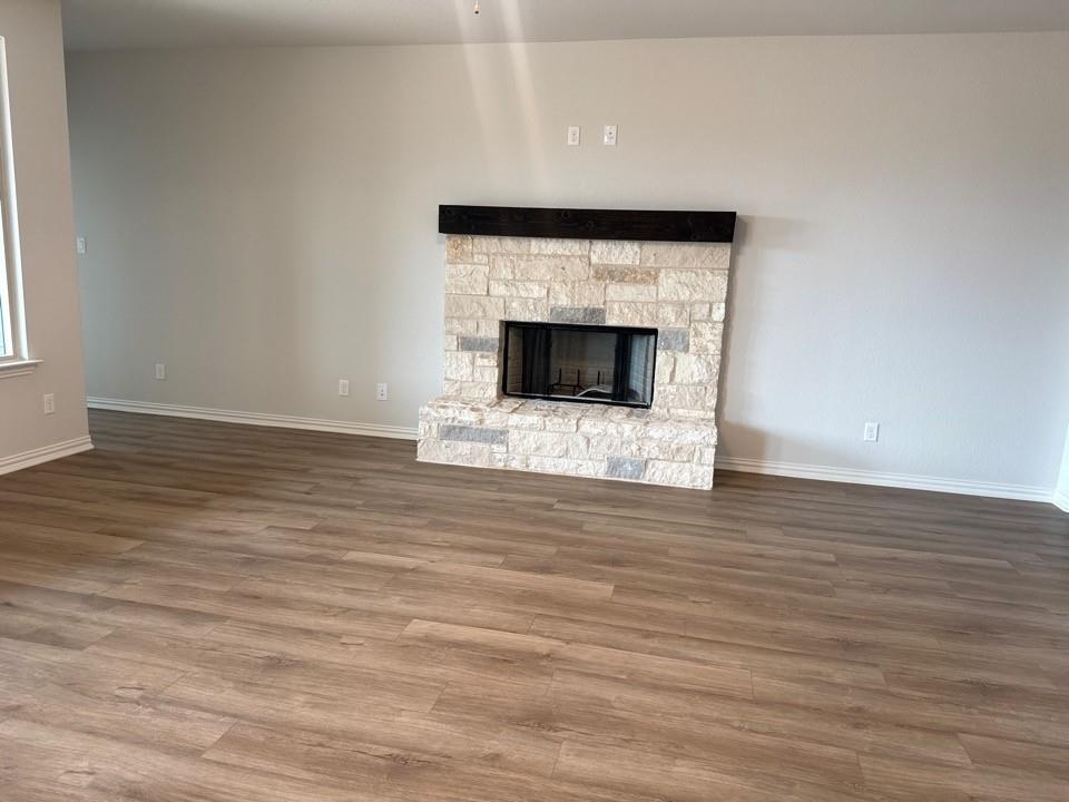 1333 Frio Drive Springtown, TX 76082 - Photo 5 of 8