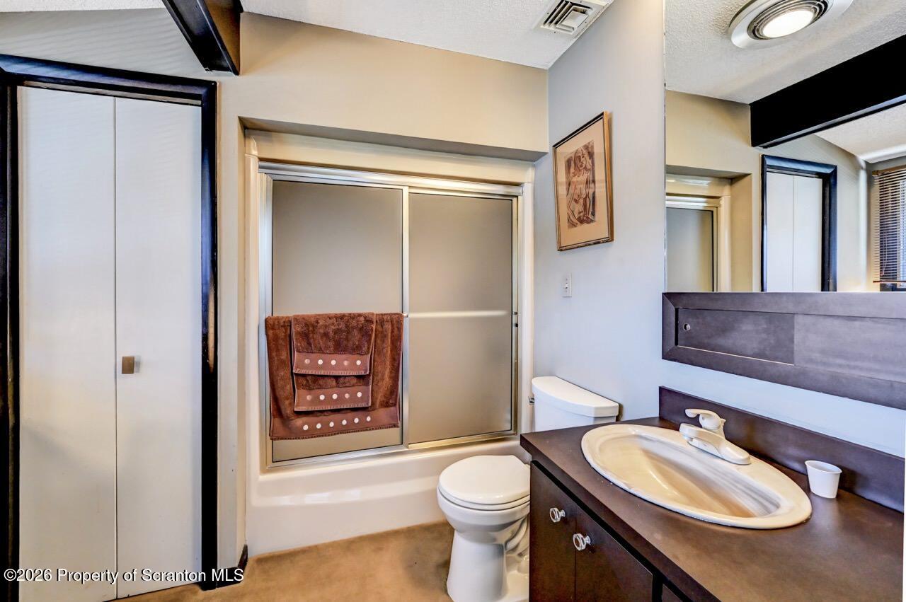 12 Lakeside Drive Clarks Summit, PA 18411 - Photo 63 of 80 Bath