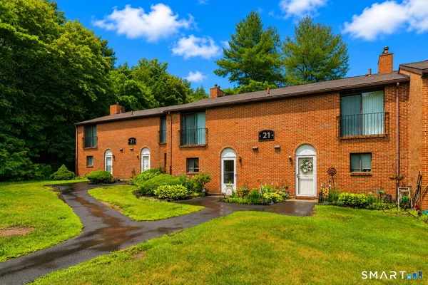 $239,000 | 500 # 21d Darling Street, Unit D, Southington, CT 06489