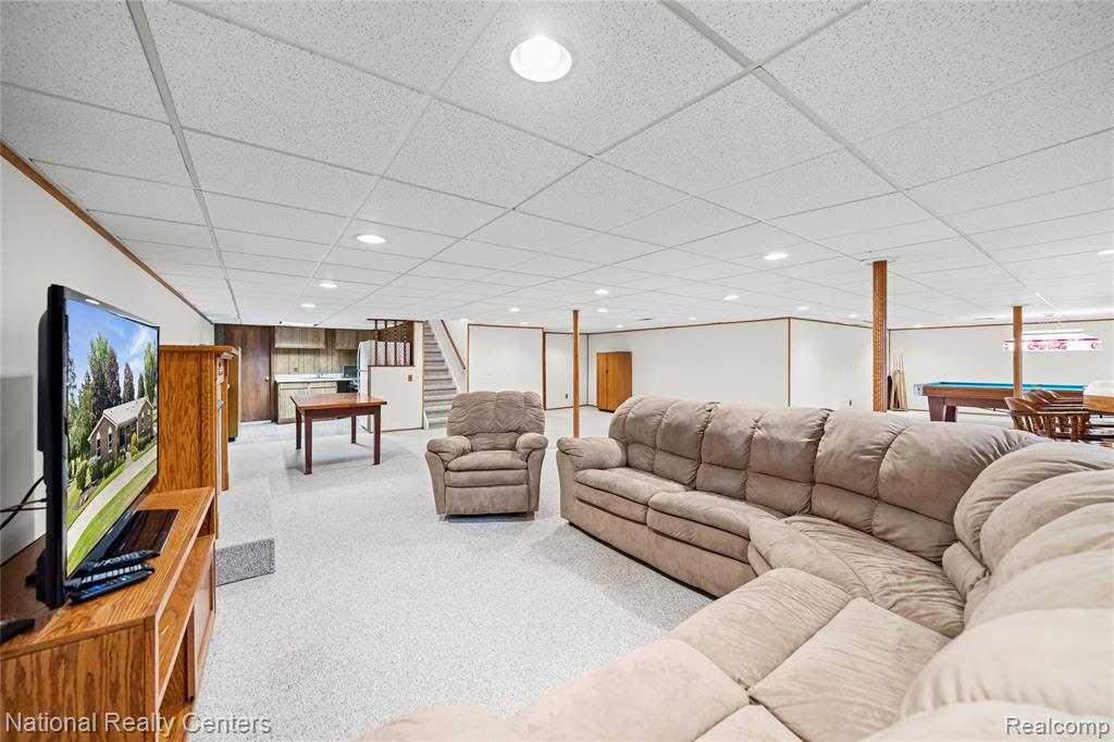 26131 Pleasant Valley Road Farmington Hills, MI 48331 - Photo 43 of 61