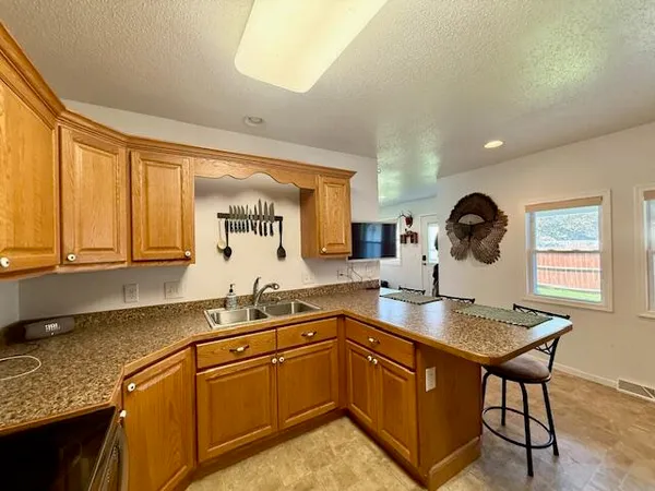 $244,900 | 307 Main Street East, Caledonia, MN 55921