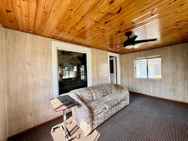 $244,900 | 307 Main Street East, Caledonia, MN 55921