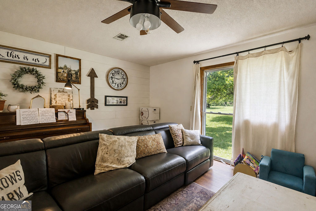 143 Hammond Road Jackson, GA 30233 - Photo 23 of 70