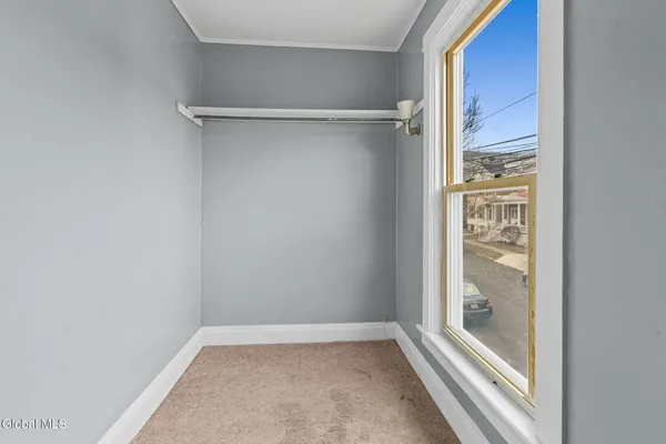 $199,900 | 1526 5th Avenue, Watervliet, NY 12189