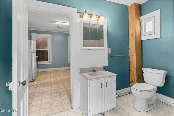 $199,900 | 1526 5th Avenue, Watervliet, NY 12189