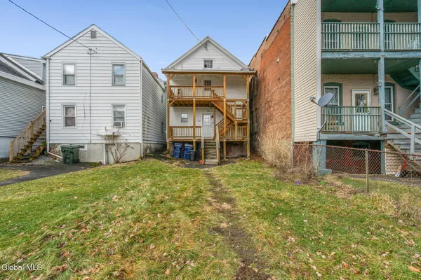 $199,900 | 1526 5th Avenue, Watervliet, NY 12189