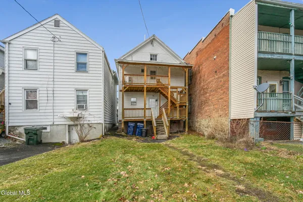 $199,900 | 1526 5th Avenue, Watervliet, NY 12189