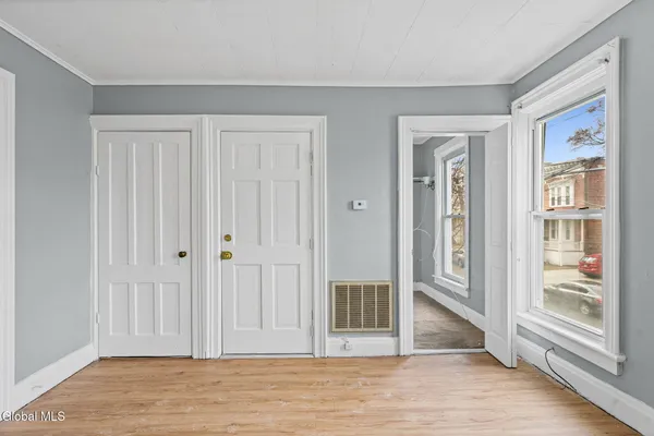 $199,900 | 1526 5th Avenue, Watervliet, NY 12189