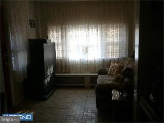 321 Avon Road Upper Darby, PA 19082 - Photo 3 of 12