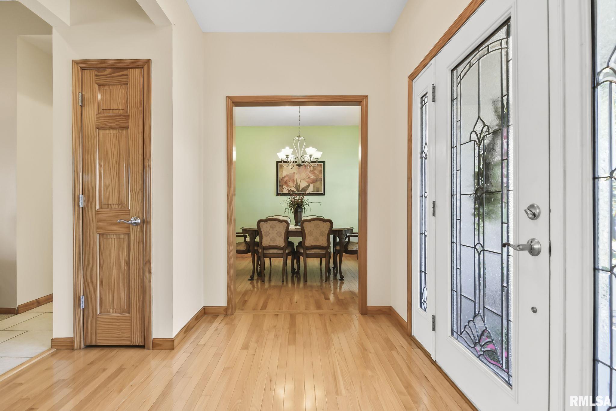 314 Eagle Ridge Drive Chatham, IL 62629 - Photo 4 of 45 Gallery Image 4