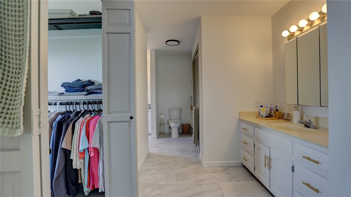 855 East Lake Shore Drive, Unit 3D Decatur, IL 62521 - Photo 17 of 48