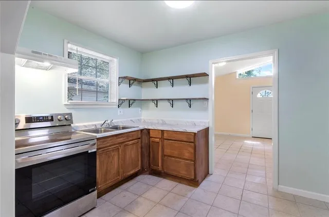 $1,250 | 906 East Merry Avenue, Hammond, LA 70403