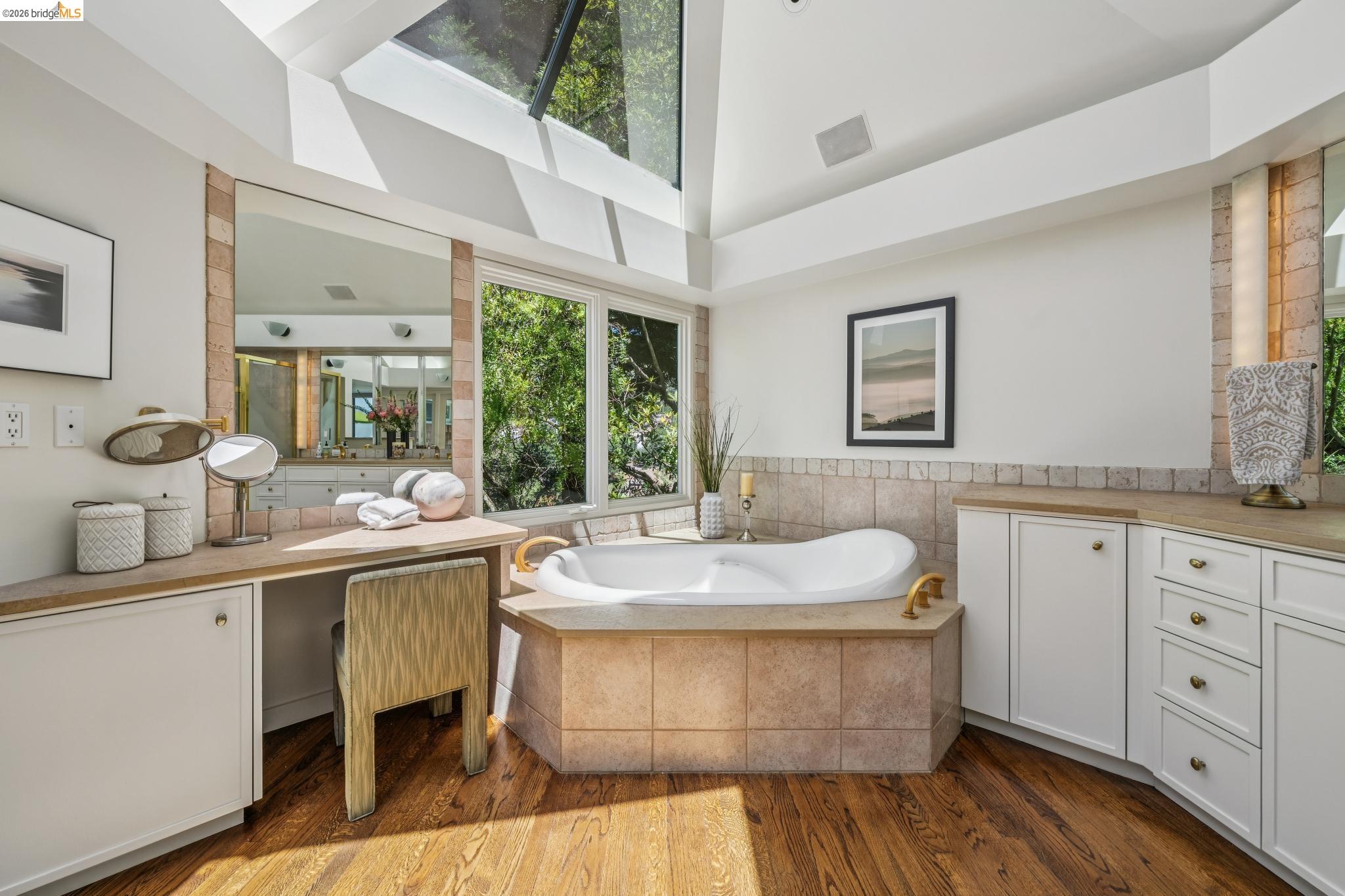 2223 Tunnel Road Oakland, CA 94611 - Photo 30 of 61