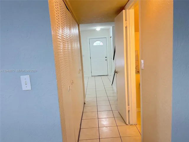 $2,700 | 6518 Southwest 41st Street, Unit 6518, Davie, FL 33314