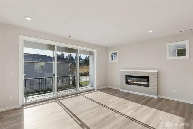 $749,990 | 17548 Northeast Midnight Sun Loop, Poulsbo, WA 98370