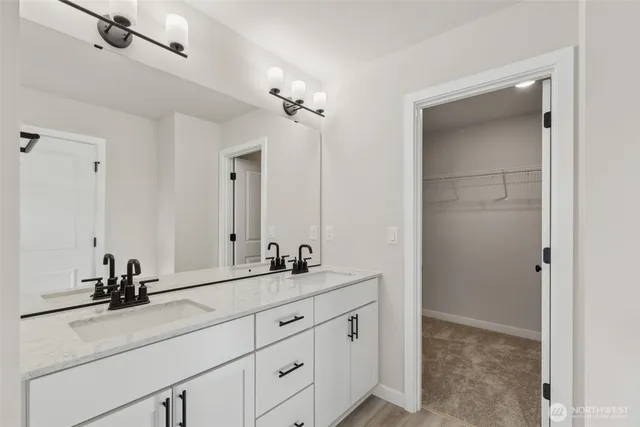 $749,990 | 17548 Northeast Midnight Sun Loop, Poulsbo, WA 98370