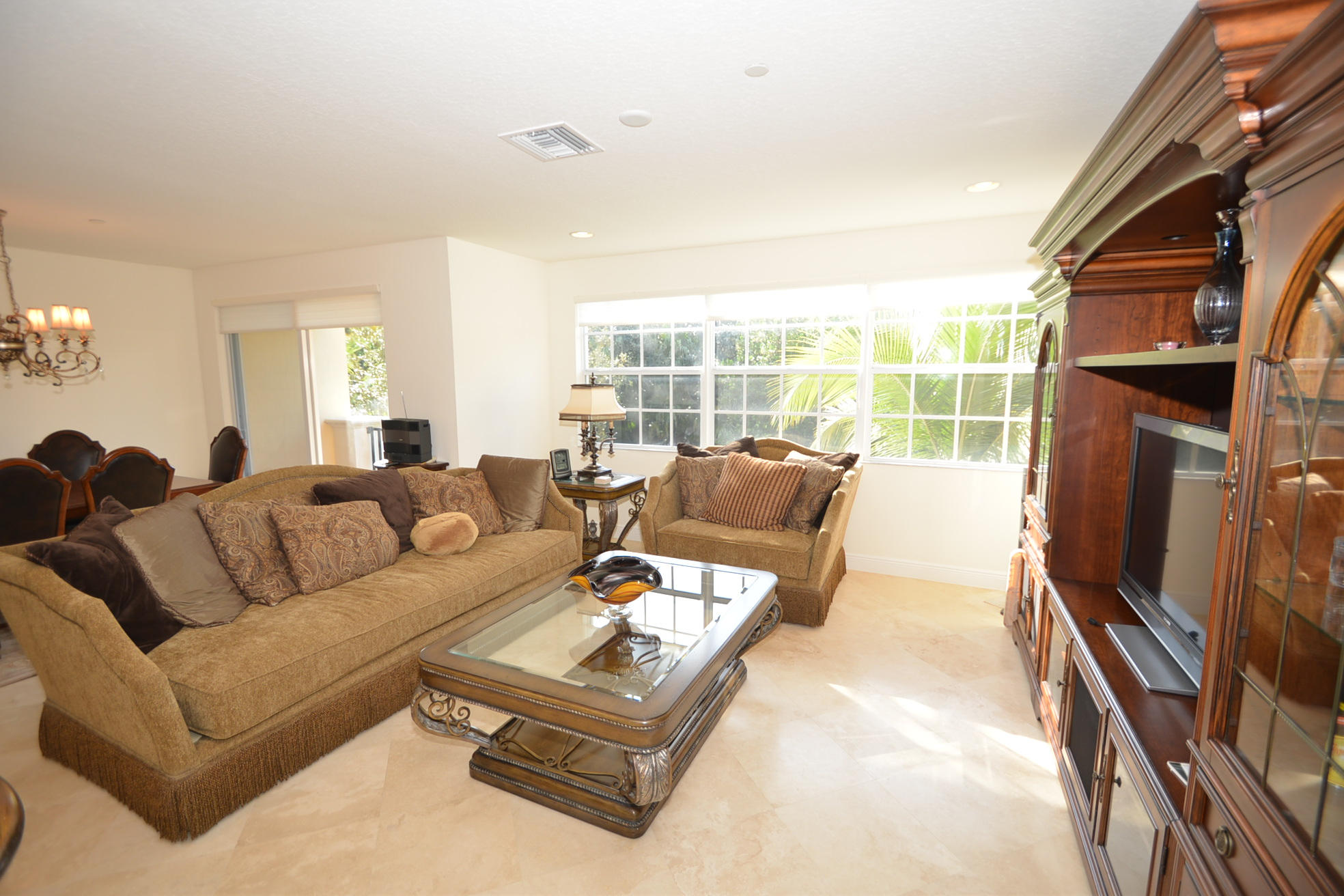 660 Northeast Francesca Lane Boca Raton, FL 33487 - Photo 7 of 35 DSC_9176