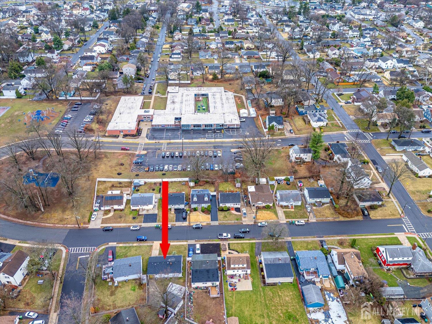 65 Rose Street Edison, NJ 08817 - Photo 6 of 35