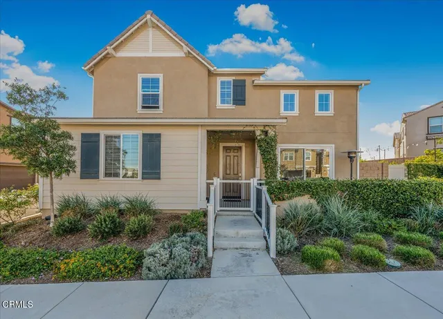 front view of house with a yard