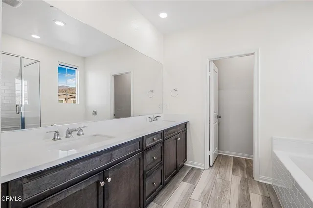 $3,995 | 530 Jubilee Place, Santa Paula, CA 93060