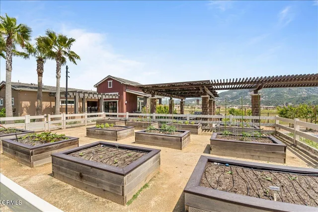 $3,995 | 530 Jubilee Place, Santa Paula, CA 93060