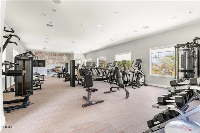 $3,995 | 530 Jubilee Place, Santa Paula, CA 93060