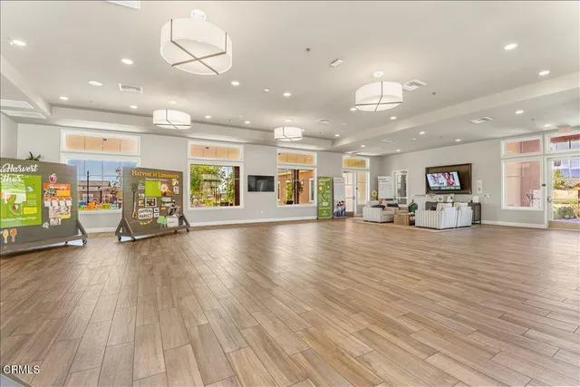 $3,995 | 530 Jubilee Place, Santa Paula, CA 93060