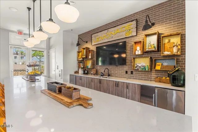 $3,995 | 530 Jubilee Place, Santa Paula, CA 93060