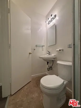 $2,450 | 1807 Taft Avenue, Unit 5, Los Angeles, CA 90028