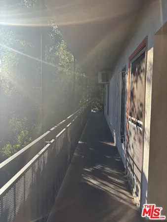 $2,450 | 1807 Taft Avenue, Unit 5, Los Angeles, CA 90028