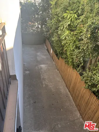 $2,450 | 1807 Taft Avenue, Unit 5, Los Angeles, CA 90028