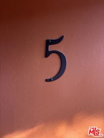 $2,450 | 1807 Taft Avenue, Unit 5, Los Angeles, CA 90028