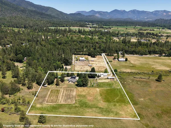 $695,000 | 335 Sheraton Drive, Williams, OR 97544