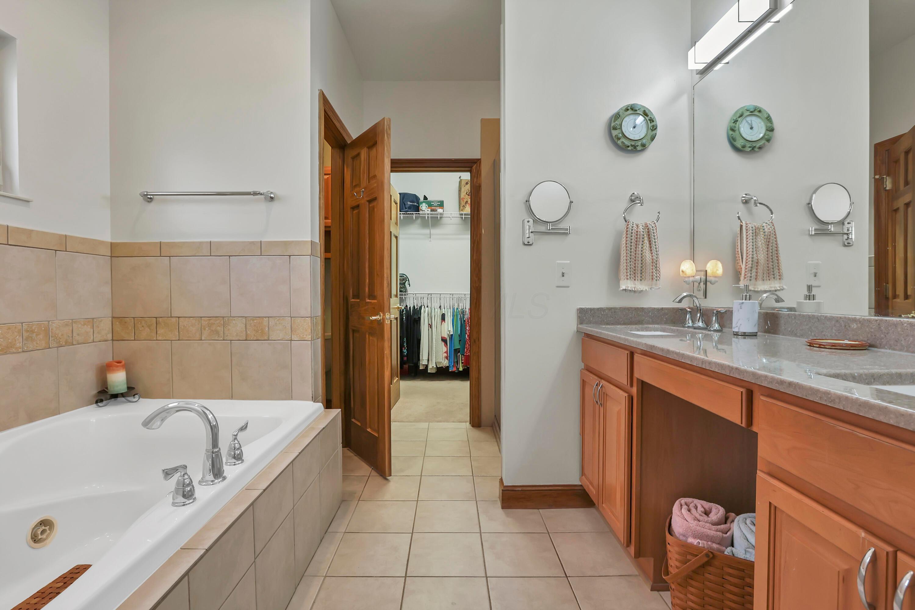 665 Cherrington Road Westerville, OH 43081 - Photo 24 of 60 36-print-G02A4738