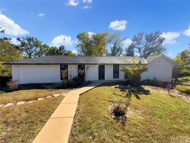 $262,000 | 7546 Becker Road, St. Louis, MO 63129