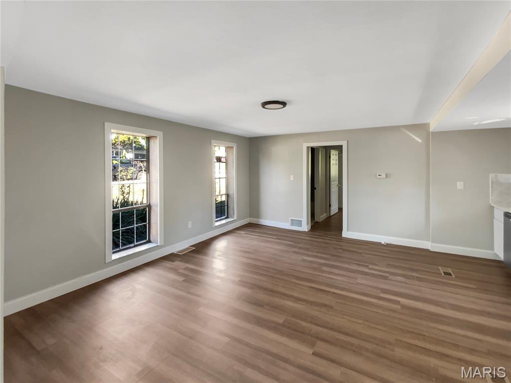 7546 Becker Road St. Louis, MO 63129 - Photo 11 of 18 Gallery Image 11
