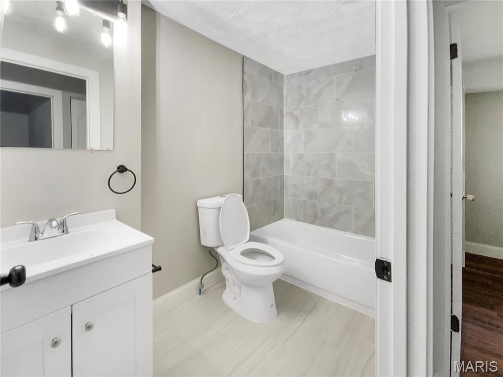 7546 Becker Road St. Louis, MO 63129 - Photo 5 of 18 Gallery Image 5