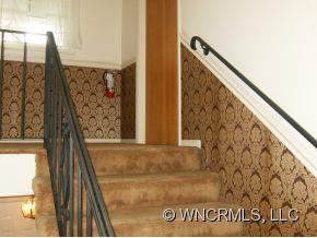 100 Falling Waters Road, Unit 3 Hendersonville, NC 28792 - Photo 3 of 22 Gallery Image 3